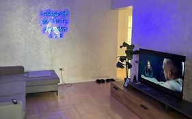 Cozy Apartment At Tirana'S Center